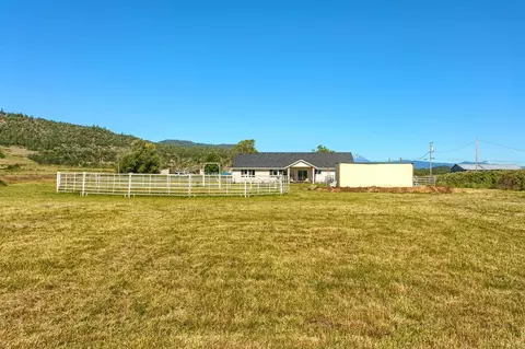 2428 Ball Rd, Eagle Point, OR 97524 photo 8