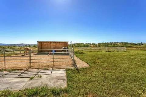 2428 Ball Rd, Eagle Point, OR 97524 photo 7
