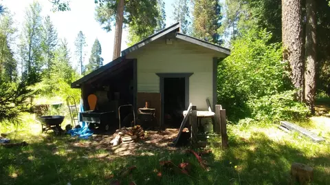 446 Red Blanket Rd, Prospect, OR 97536 photo 6