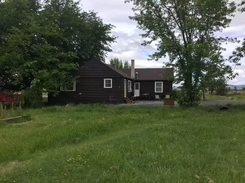 598 Barton Rd, Eagle Point, OR 97524 photo 5