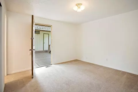 113 S Buchanan Ave, Eagle Point, OR 97524 photo 14
