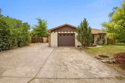 113 S Buchanan Ave, Eagle Point, OR 97524 photo 27