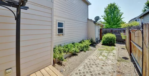 324 Everett Way, Talent, OR 97540 photo 28