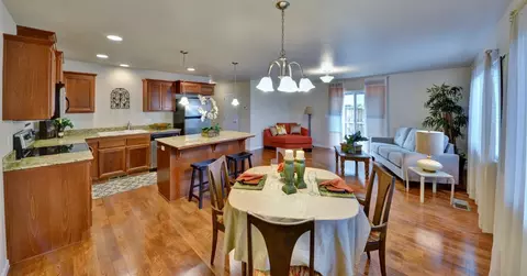 324 Everett Way, Talent, OR 97540 photo 3