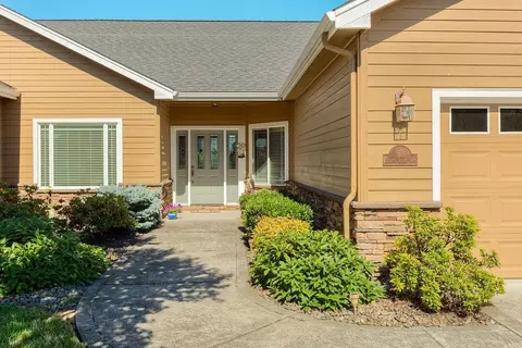 63 Broken Stone Way, Eagle Point, OR 97524 photo 5