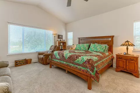 63 Broken Stone Way, Eagle Point, OR 97524 photo 18