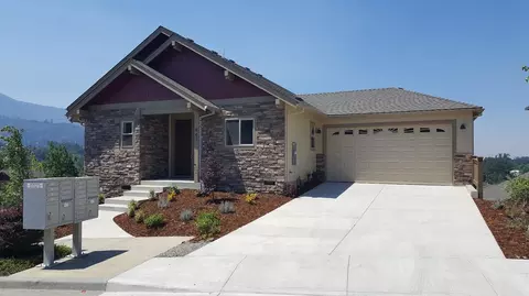 947 Patton Ln, Ashland, OR 97520 photo 1