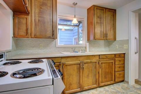 416 N Pine St, Phoenix, OR 97535 photo 17
