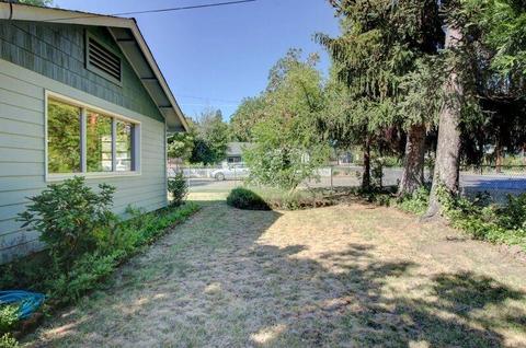 416 N Pine St, Phoenix, OR 97535 photo 11