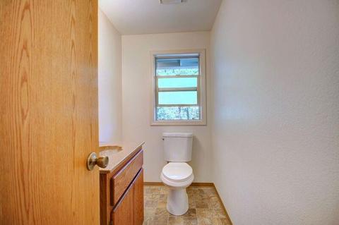 416 N Pine St, Phoenix, OR 97535 photo 26