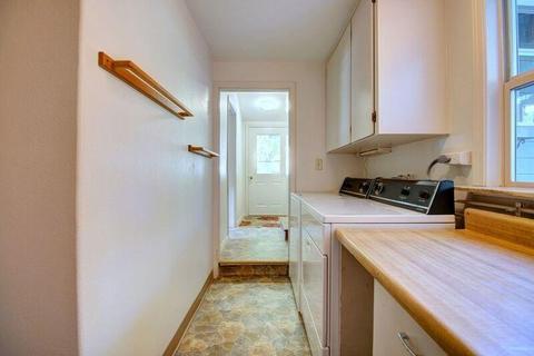 416 N Pine St, Phoenix, OR 97535 photo 25