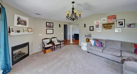 373 Deanjou Ave, Eagle Point, OR 97524 photo 10