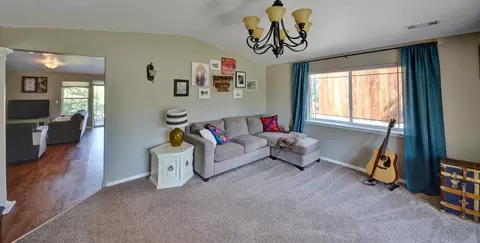 373 Deanjou Ave, Eagle Point, OR 97524 photo 9
