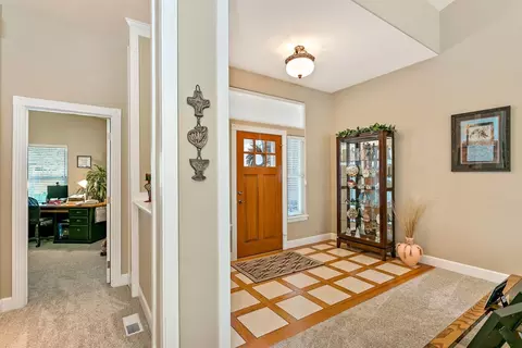 94 Sky Hawk Dr, Eagle Point, OR 97524 photo 16