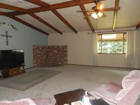 468 W Pine St, Central Point, OR 97502 photo 7
