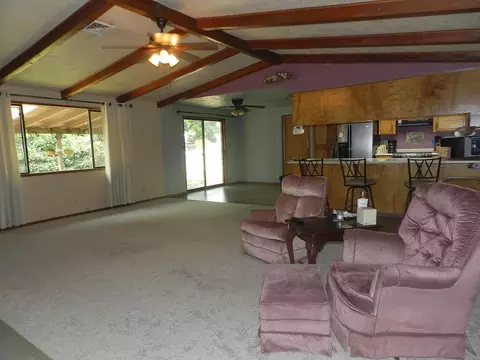 468 W Pine St, Central Point, OR 97502 photo 8