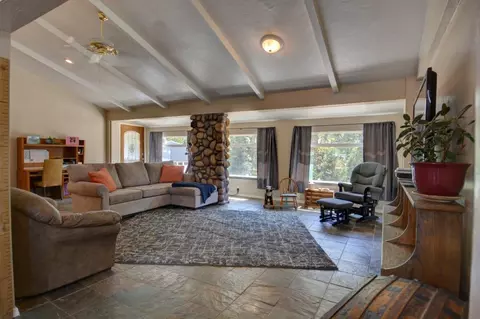 14717 E Antelope Rd, Eagle Point, OR 97524 photo 6