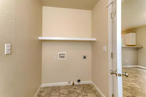 939 Ridgeview Dr, Eagle Point, OR 97524 photo 12