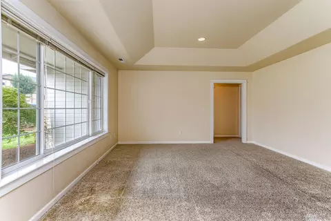 939 Ridgeview Dr, Eagle Point, OR 97524 photo 4