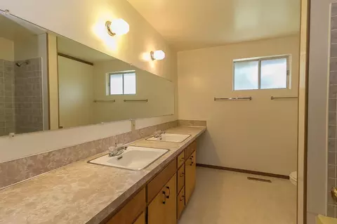 310 S Rose St, Phoenix, OR 97535 photo 13