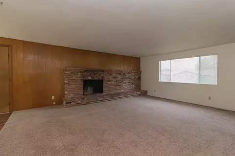 310 S Rose St, Phoenix, OR 97535 photo 9