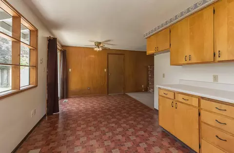 310 S Rose St, Phoenix, OR 97535 photo 12