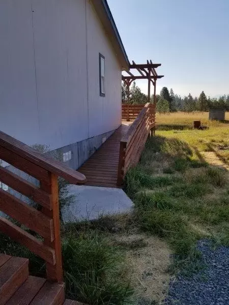 245 Prottsman Way, Cave Junction, OR 97523 photo 5