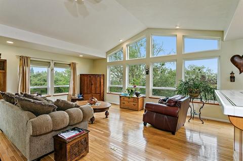 1520 Panoramic Loop, Grants Pass, OR 97527 photo 8