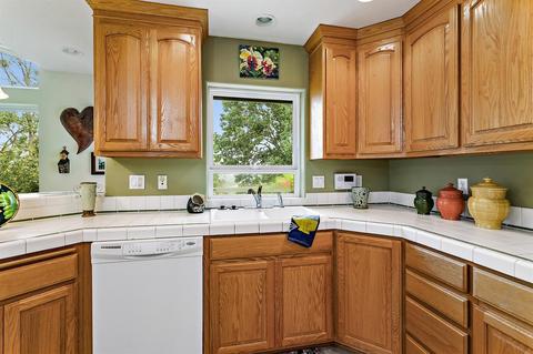 1520 Panoramic Loop, Grants Pass, OR 97527 photo 6