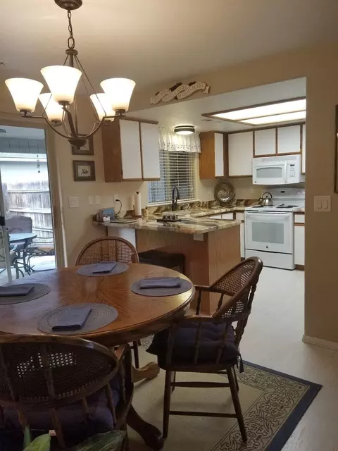 229 Candis Dr, Eagle Point, OR 97524 photo 9