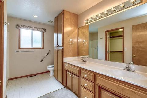 117 Meadow View Dr, Phoenix, OR 97535 photo 20
