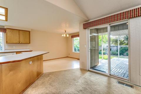 117 Meadow View Dr, Phoenix, OR 97535 photo 10