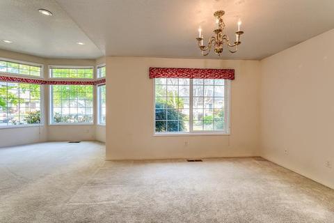 117 Meadow View Dr, Phoenix, OR 97535 photo 4