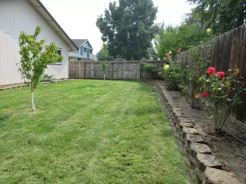 560 Daniel St, Central Point, OR 97502 photo 18
