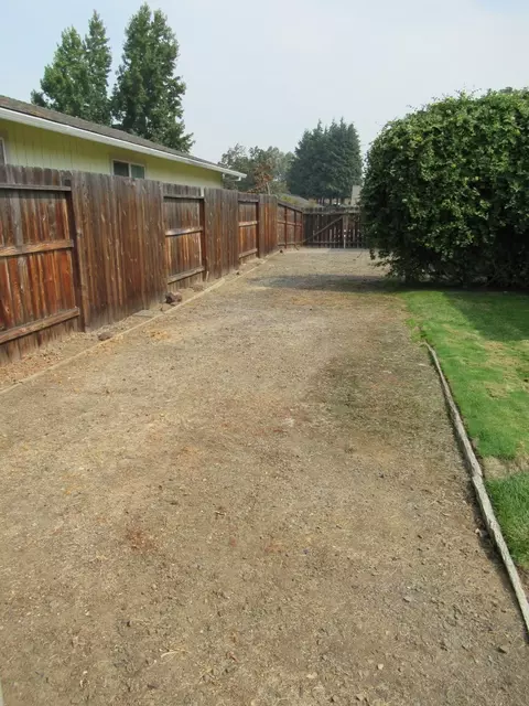 560 Daniel St, Central Point, OR 97502 photo 14