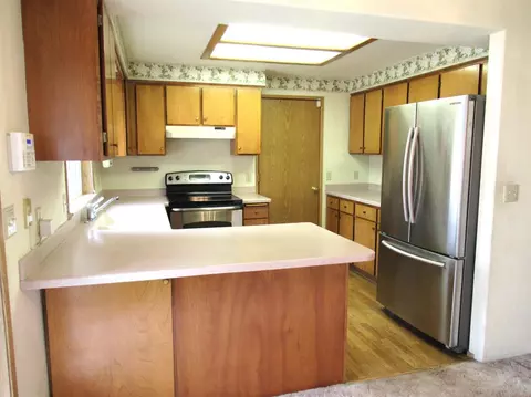 560 Daniel St, Central Point, OR 97502 photo 8