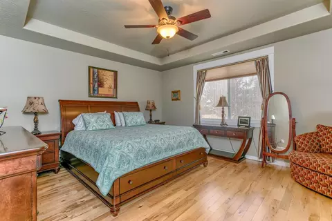 674 Sheffield Dr, Eagle Point, OR 97524 photo 12
