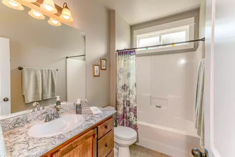 674 Sheffield Dr, Eagle Point, OR 97524 photo 16
