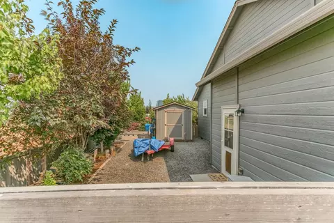 674 Sheffield Dr, Eagle Point, OR 97524 photo 25