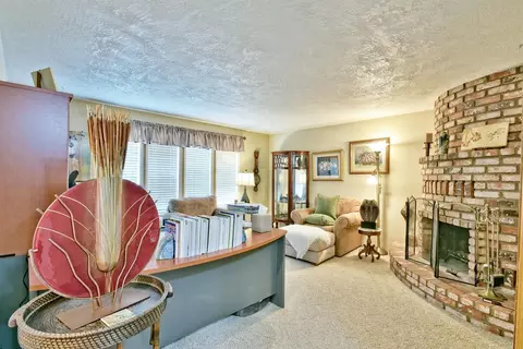 701 Malabar Dr, Central Point, OR 97502 photo 11