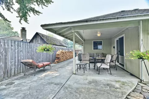 701 Malabar Dr, Central Point, OR 97502 photo 23