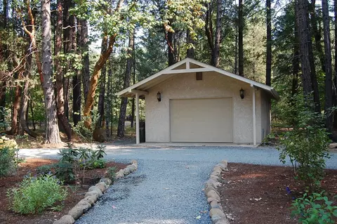 103 Taurus Ln, Cave Junction, OR 97523 photo 28