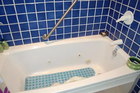 103 Taurus Ln, Cave Junction, OR 97523 photo 17