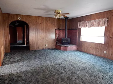 220 N Elm St, Merrill, OR 97633 photo 3