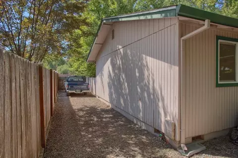 110 Edith Cir, Eagle Point, OR 97524 photo 23