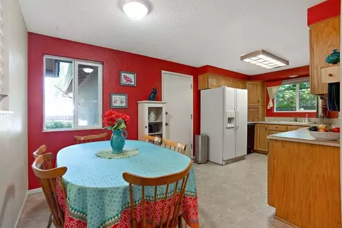 110 Edith Cir, Eagle Point, OR 97524 photo 5