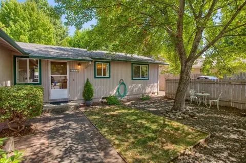 110 Edith Cir, Eagle Point, OR 97524 photo 18