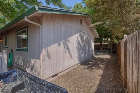 110 Edith Cir, Eagle Point, OR 97524 photo 22