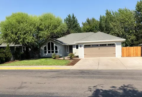 113 Samuel Ln, Phoenix, OR 97535 photo 1