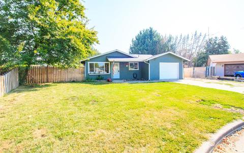 422 Laurel St, Eagle Point, OR 97524 photo 1